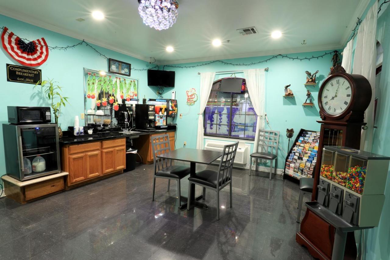 Scottish Inn And Suites Houston-Jones Road Esterno foto