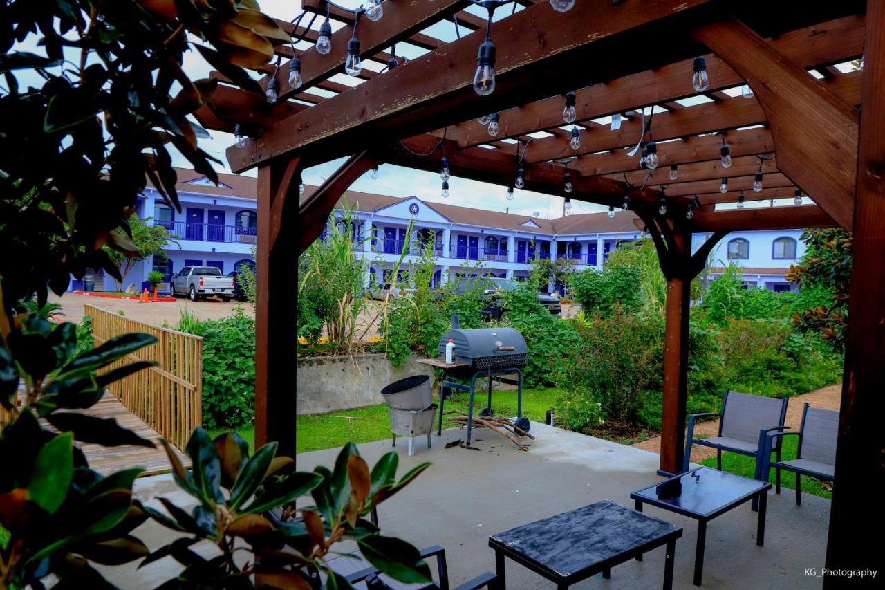 Scottish Inn And Suites Houston-Jones Road Esterno foto