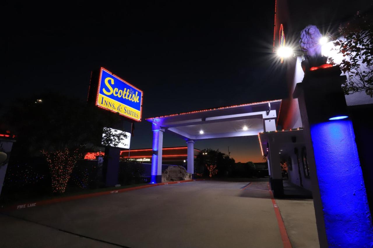 Scottish Inn And Suites Houston-Jones Road Esterno foto